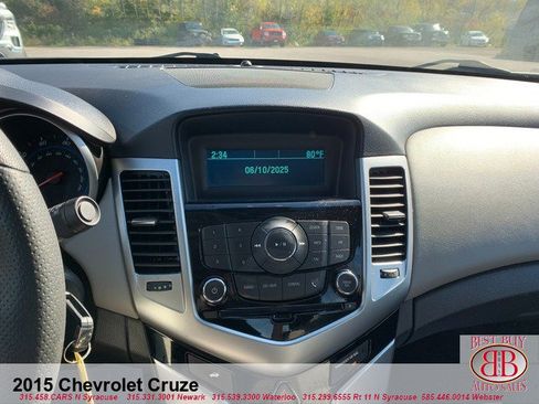 Used 2015 Chevrolet Cruze LS FWD image 13
