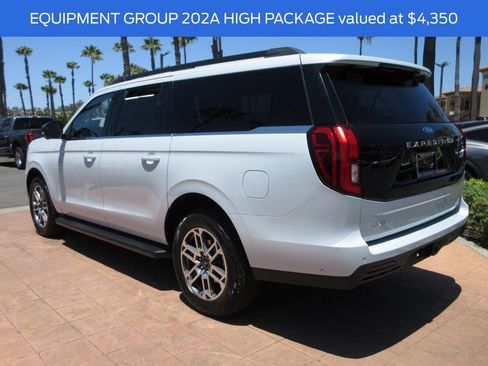 Certified 2025 Ford Expedition Max Active AWD/4WD image 2