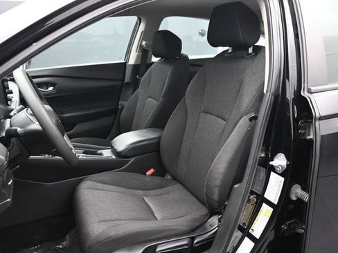 Used 2023 Honda Accord LX image 5