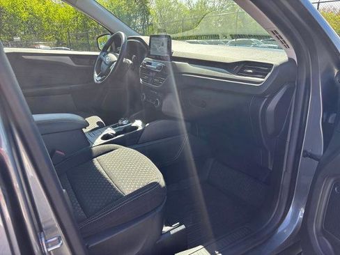 Certified 2024 Ford Escape Active FWD image 10