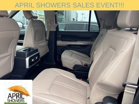 Used 2022 Ford Expedition Max Limited image 10