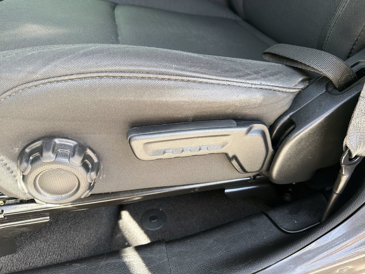 Used 2021 Jeep Wrangler Unlimited Sport AWD/4WD image 19