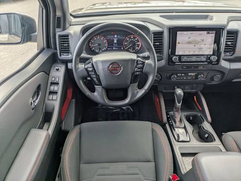 Used 2024 Nissan Frontier PRO-4X w/ Technology Package AWD/4WD image 29