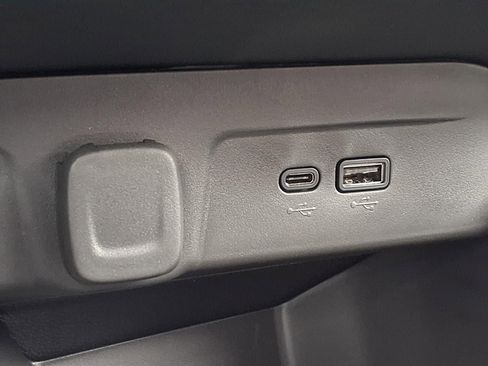 New 2026 Chevrolet Trax LT FWD image 21