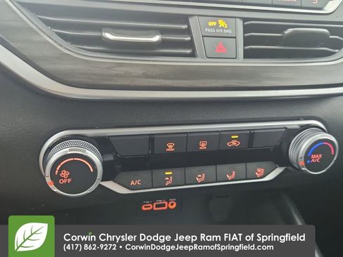 Used 2025 Nissan Altima 2.5 SV image 25