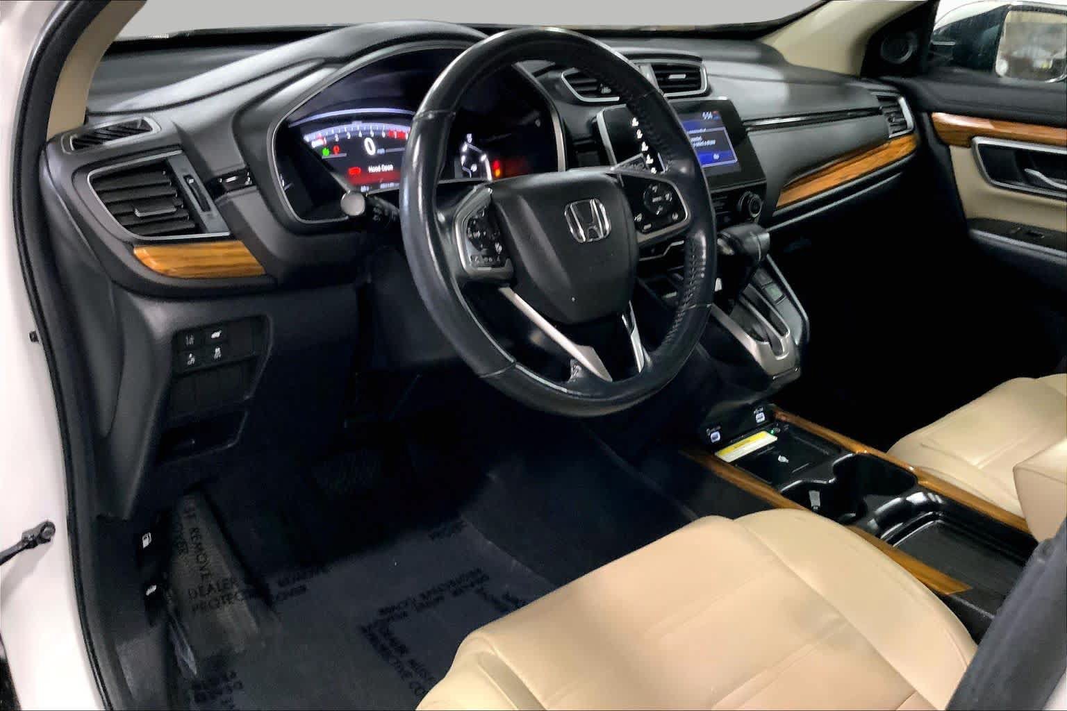 Used 2020 Honda CR-V Touring image 18