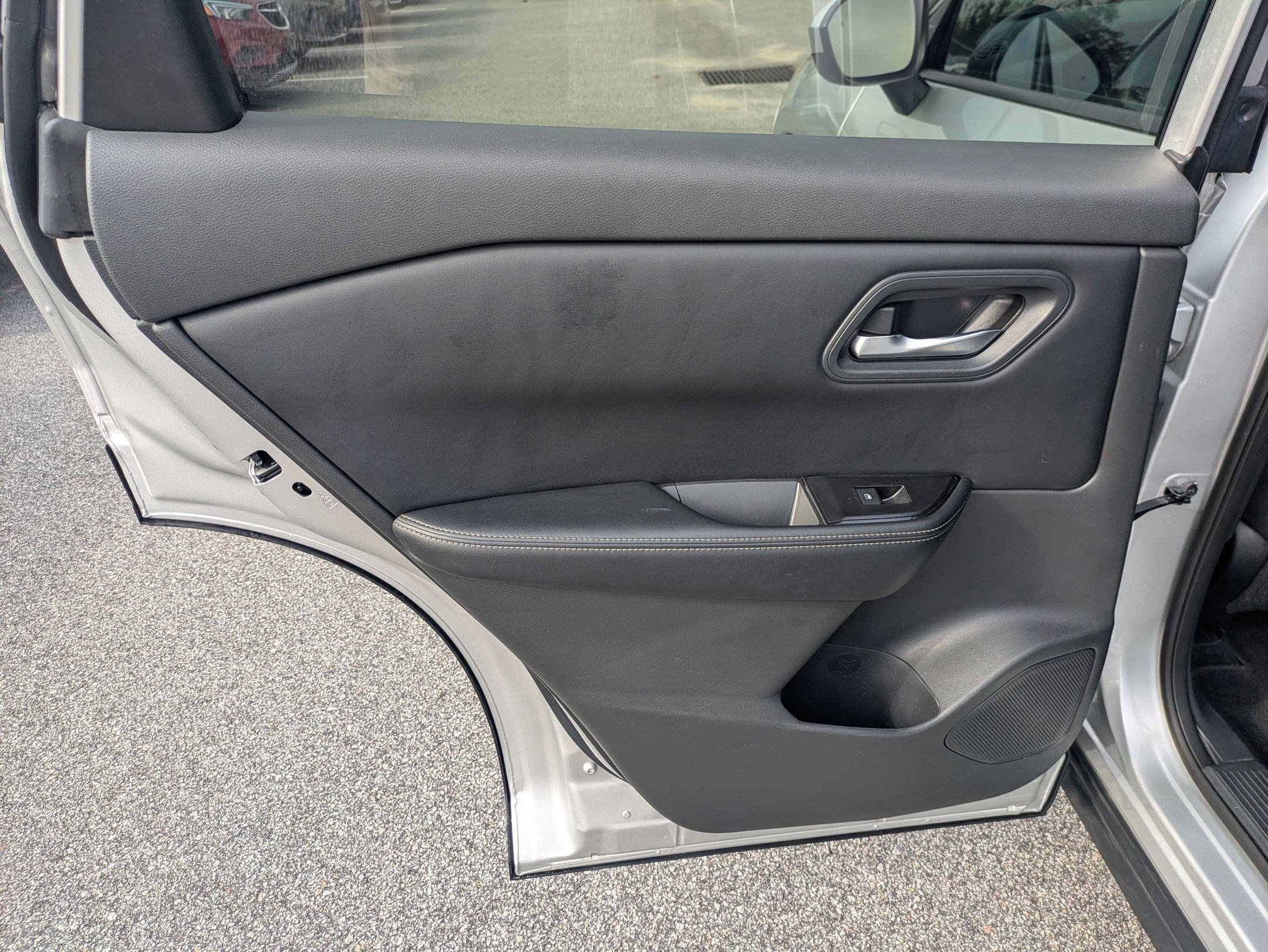Certified 2024 Nissan Rogue SV AWD/4WD image 26