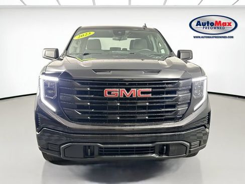 Used 2023 GMC Sierra 1500 Pro w/ Graphite Edition AWD/4WD image 6