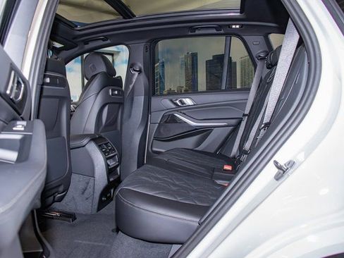 Used 2026 BMW X5 xDrive50e w/ M Sport Package image 22