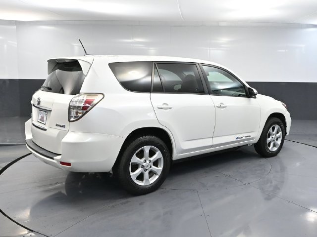 Used 2012 Toyota RAV4 EV FWD image 3