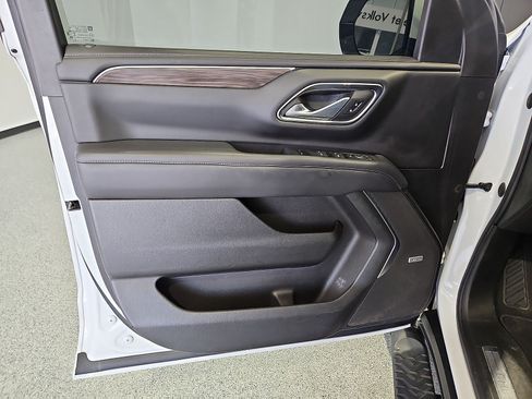 Used 2021 Chevrolet Tahoe Z71 AWD/4WD image 15