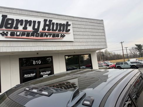 Used 2020 Chevrolet Silverado 3500 High Country w/ Technology Package image 11