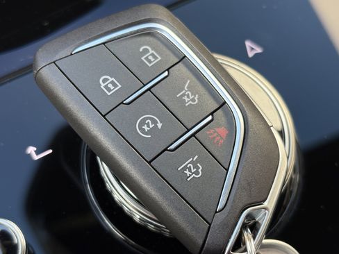 New 2026 Cadillac Escalade Luxury image 36