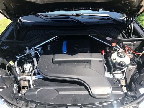 Used 2018 BMW X5 xDrive40e image 28