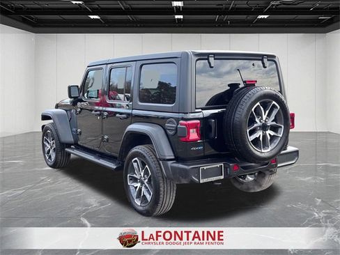 Used 2025 Jeep Wrangler Unlimited Sport S 4xe w/ Convenience Group image 3