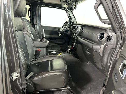 Used 2022 Jeep Wrangler Unlimited Sahara w/ Safety Group image 27