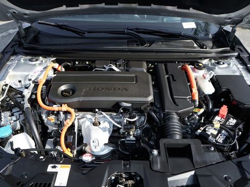 Used 2024 Honda Accord Touring image 11