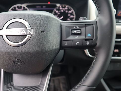 Certified 2025 Nissan Rogue SV AWD/4WD image 21