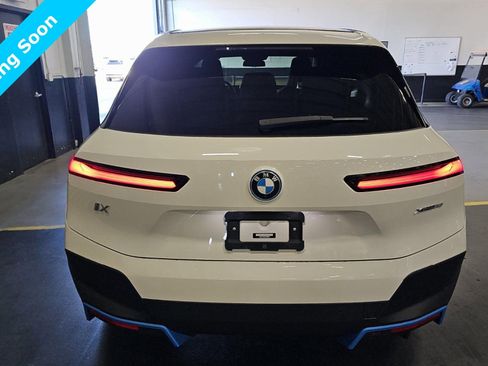 Used 2023 BMW iX xDrive50 w/ BMW I Signature Blue Package image 5