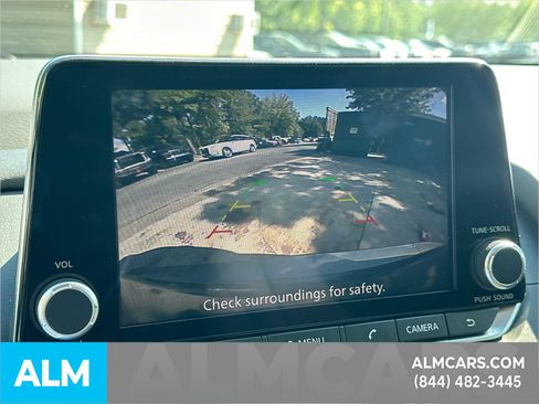 Used 2025 Nissan Rogue SV FWD image 23