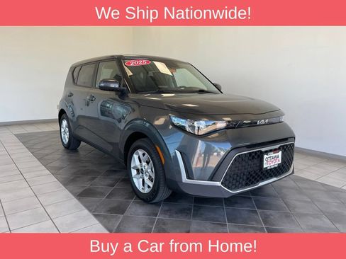 Used 2025 Kia Soul FWD image 1