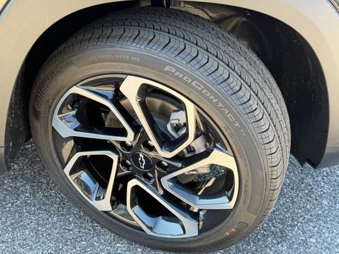 New 2026 Chevrolet Trax RS w/ Driver Confidence Package image 8