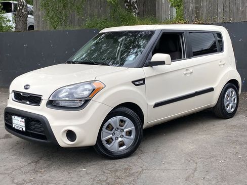 Used 2012 Kia Soul FWD image 1