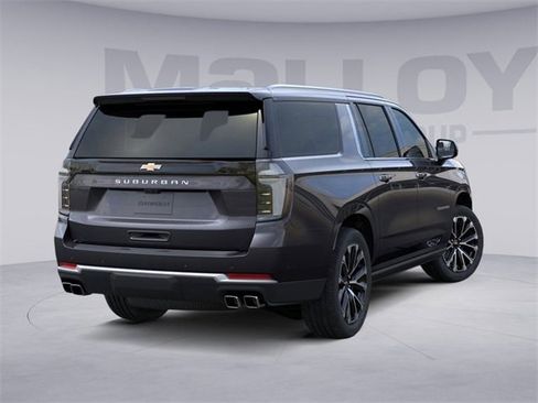 New 2026 Chevrolet Suburban High Country image 4