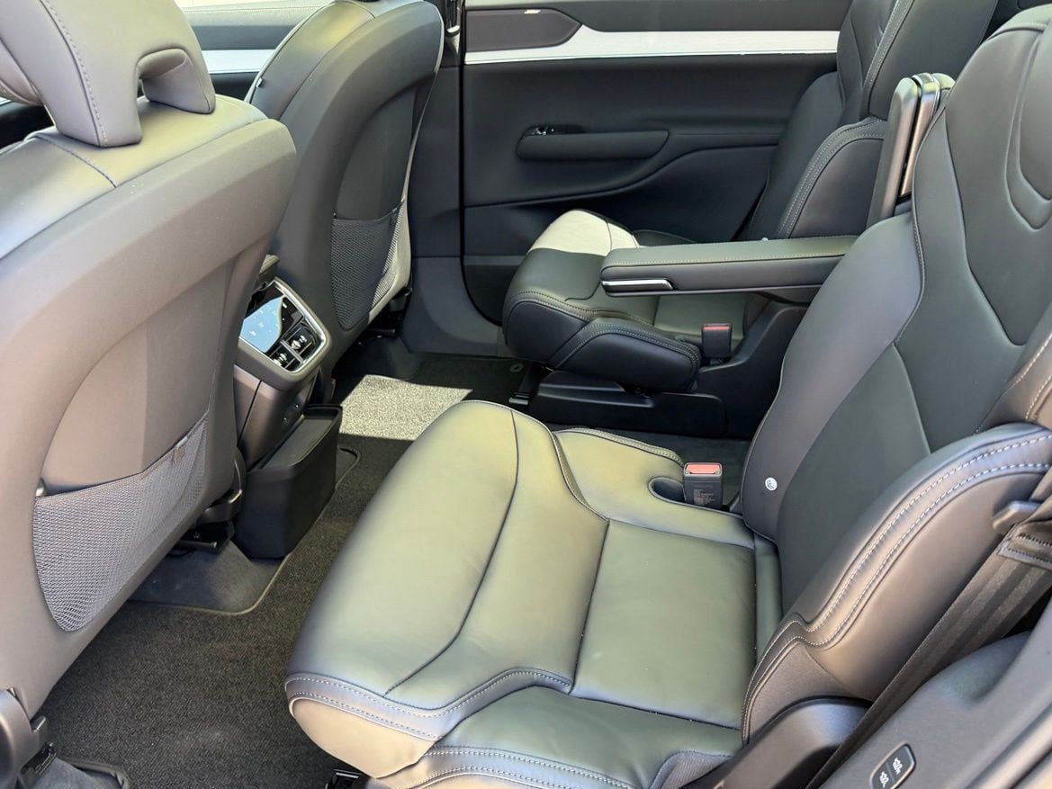 New 2026 Volvo EX90 Ultra AWD/4WD image 19