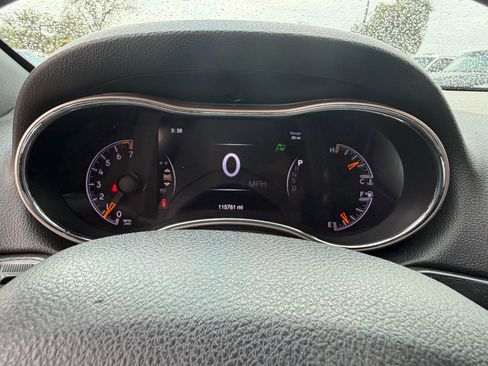 Used 2014 Jeep Grand Cherokee Limited image 15