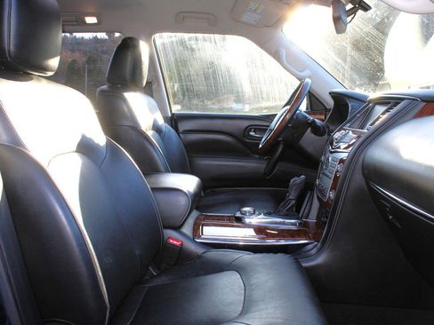 Used 2019 INFINITI QX80 Luxe image 19