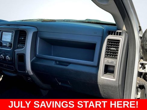 Used 2017 RAM 1500 Express AWD/4WD image 33
