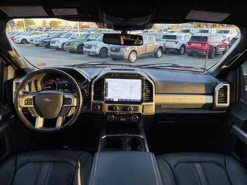 Certified 2022 Ford F250 Platinum w/ Tremor Off-Road Package image 23