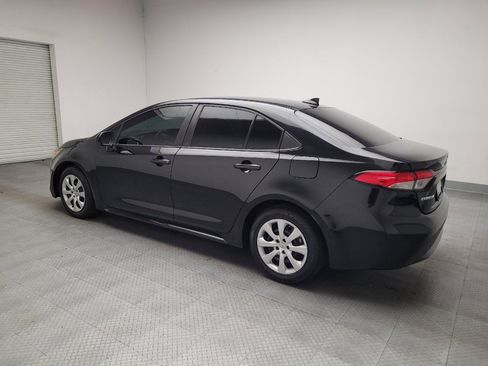Used 2022 Toyota Corolla LE FWD image 3
