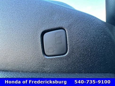 Used 2021 Honda Pilot EX image 27