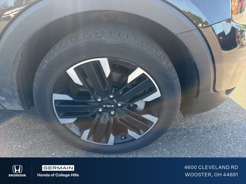 Used 2023 Kia Telluride SX AWD/4WD image 4