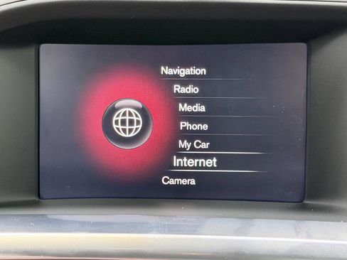 Used 2018 Volvo S60 T5 Inscription FWD image 4