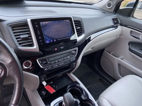 Used 2018 Honda Ridgeline RTL-E image 35
