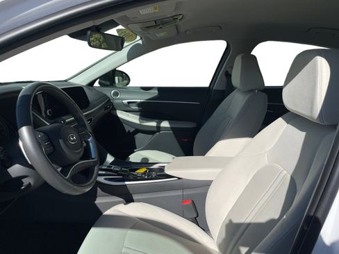 Used 2023 Hyundai Sonata SEL w/ Cargo Package image 19