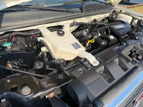 Used 2019 GMC Savana 3500 w/ Power Convenience Package RWD image 28