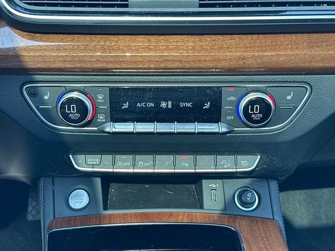 Used 2023 Audi Q5 2.0T Premium Plus w/ Premium Plus Package AWD/4WD image 25