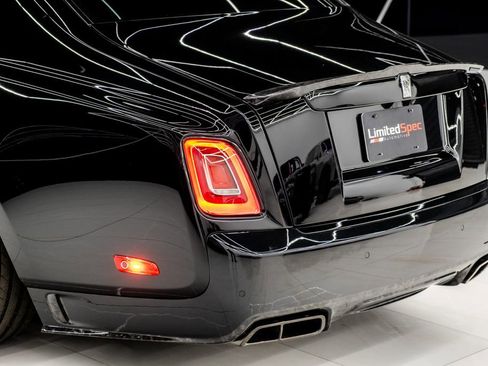 Used 2025 Rolls-Royce Phantom Sedan image 14