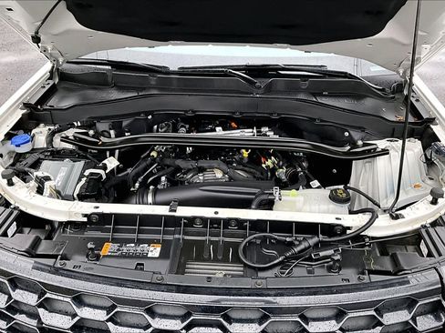 Used 2025 Ford Explorer ST-Line image 9