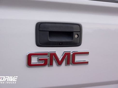 Used 2018 GMC Sierra 2500 SLT w/ Duramax Plus Package image 14