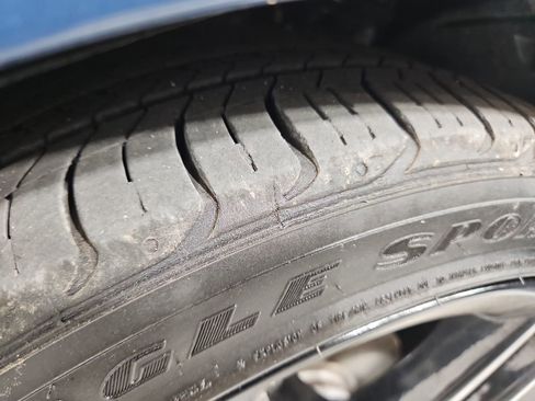 Used 2025 Honda Civic Sport image 26