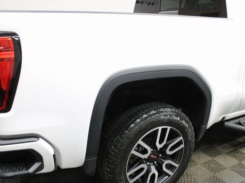 Used 2024 GMC Sierra 1500 AT4 image 38