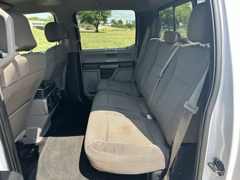 Used 2017 Ford F150 XLT w/ Equipment Group 302A Luxury AWD/4WD image 9