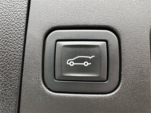 Used 2019 Cadillac XT4 Sport w/ Cold Weather Package image 84