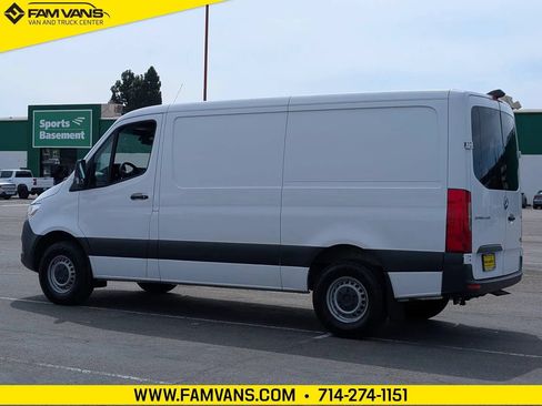 Used 2023 Mercedes-Benz Sprinter 1500 image 5