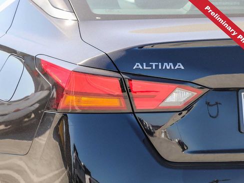 Used 2024 Nissan Altima 2.5 S FWD image 9